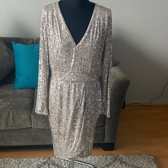 Calvin Klein Glittering Silver Long Sleeve Dress - Picture 1 of 4